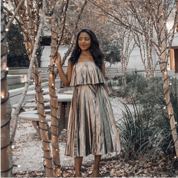 J. Crew Collection Gold Lamé Pleated Midi Dress Size 6 - Picture 3 of 9